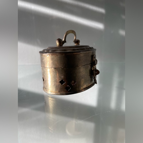 Vintage Cricket Box - Picture 4 of 10